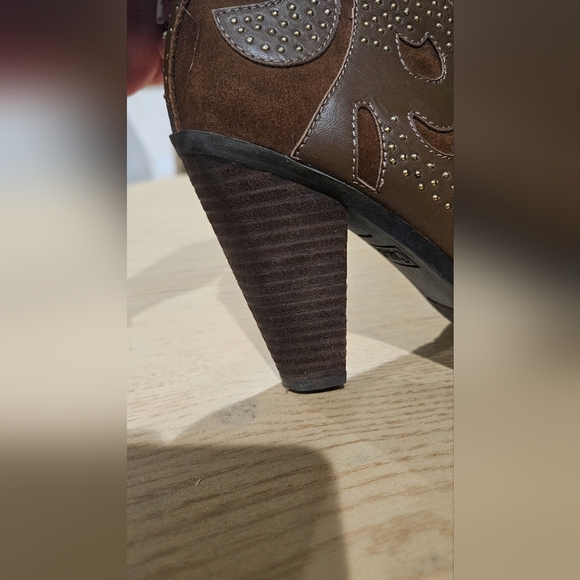 CARLOS by Carlos Santana Sterling Western Booties Bourbon. Size 7 - Picture 14 of 15